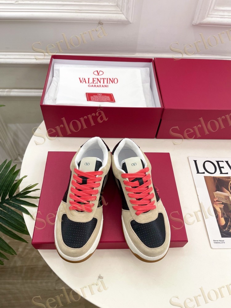 VALENTINO GARAVANI SPARRY LOW-TOP SNEAKERS