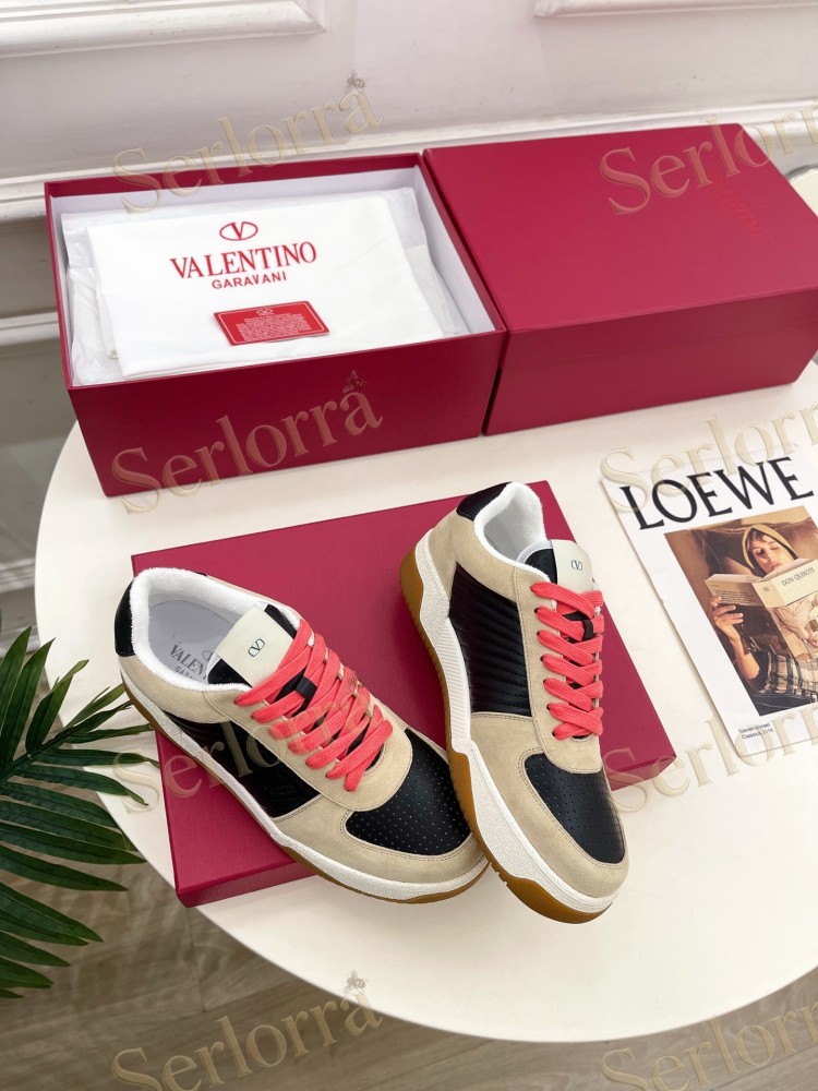 VALENTINO GARAVANI SPARRY LOW-TOP SNEAKERS