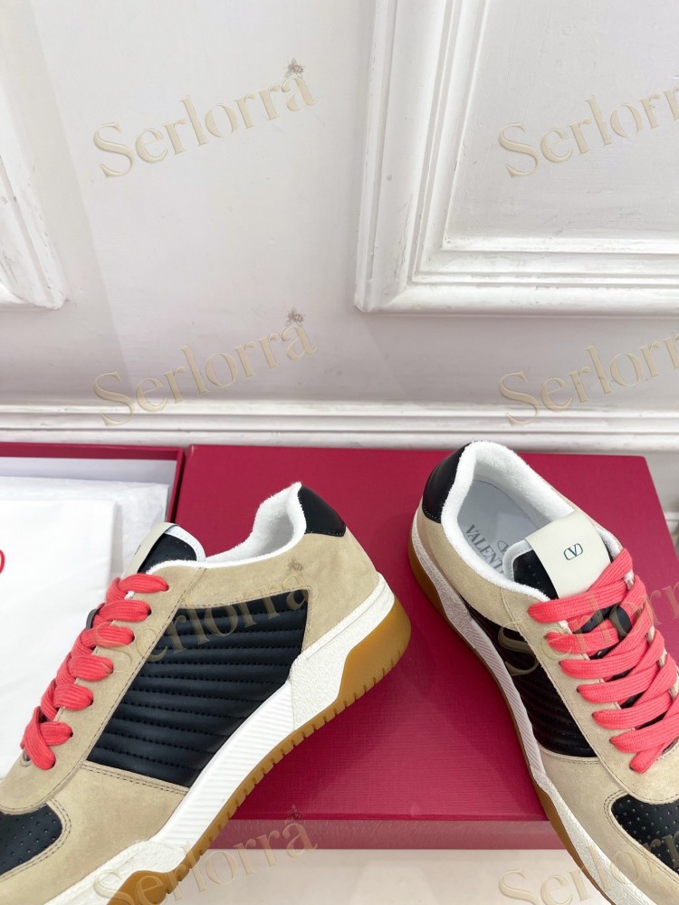 VALENTINO GARAVANI SPARRY LOW-TOP SNEAKERS