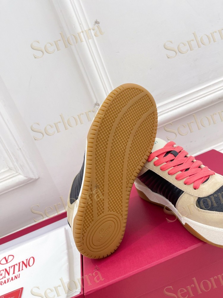 VALENTINO GARAVANI SPARRY LOW-TOP SNEAKERS