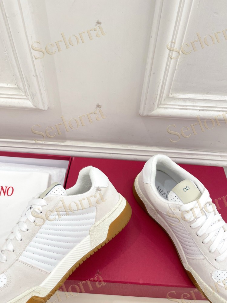 VALENTINO GARAVANI SPARRY LOW-TOP SNEAKERS