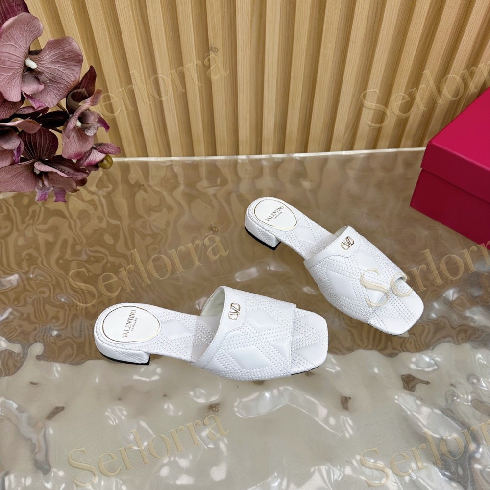 VALENTINO GARAVANI VLOGO QUILTED LEATHER SLIDE SANDALS
