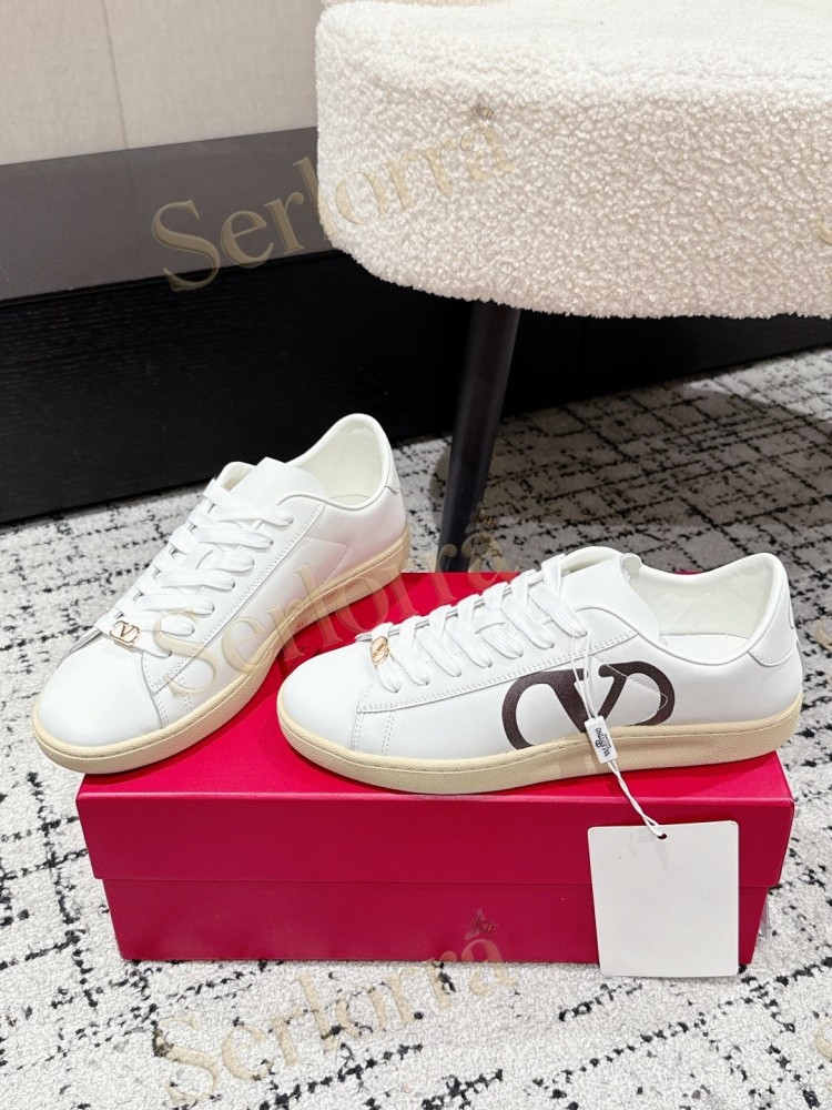 VALENTINO GARAVANI VLOGO LOW-TOP SNEAKERS