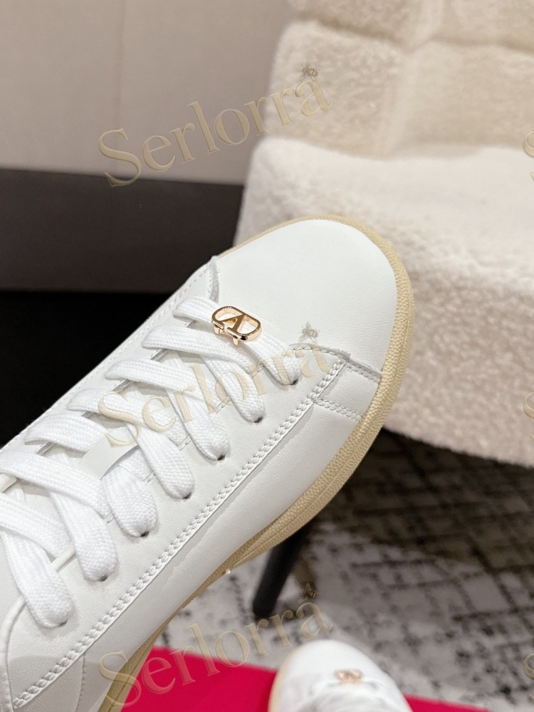 VALENTINO GARAVANI VLOGO LOW-TOP SNEAKERS