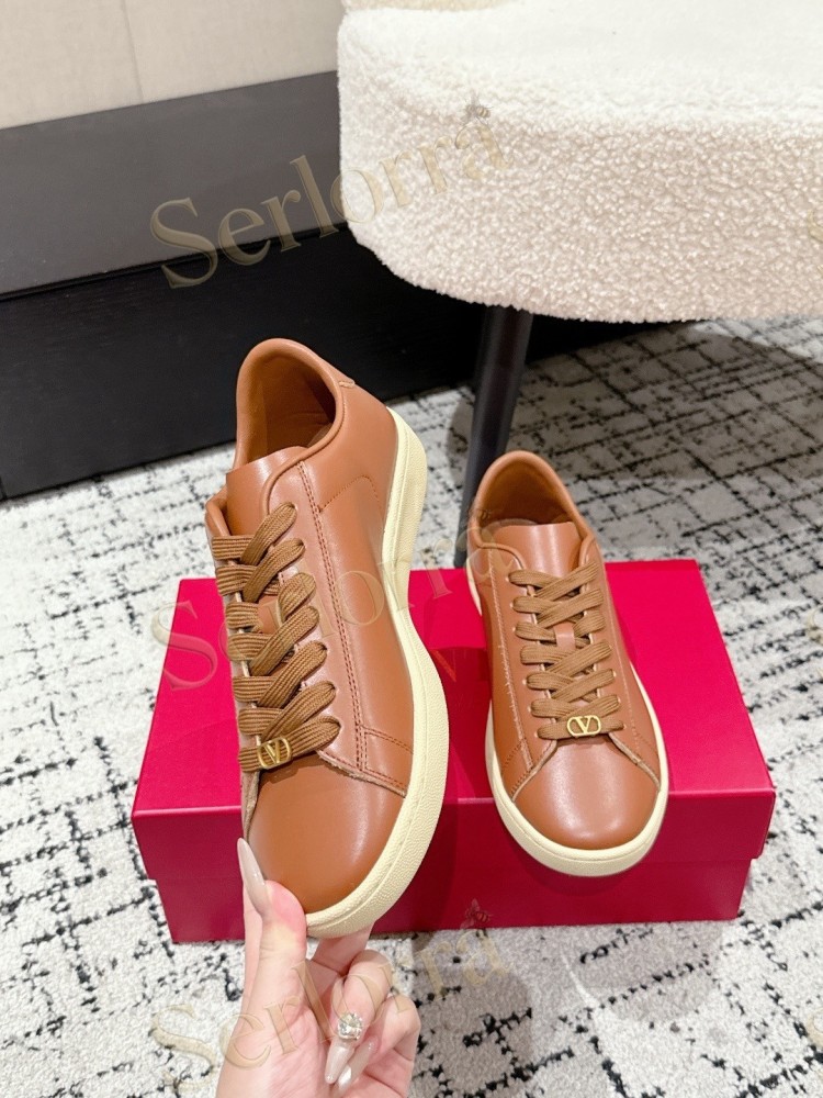 VALENTINO GARAVANI VLOGO LOW-TOP SNEAKERS