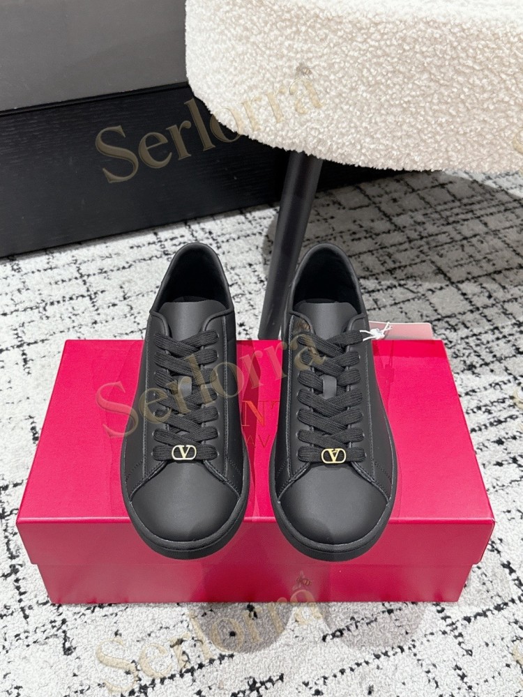 VALENTINO GARAVANI VLOGO LOW-TOP SNEAKERS