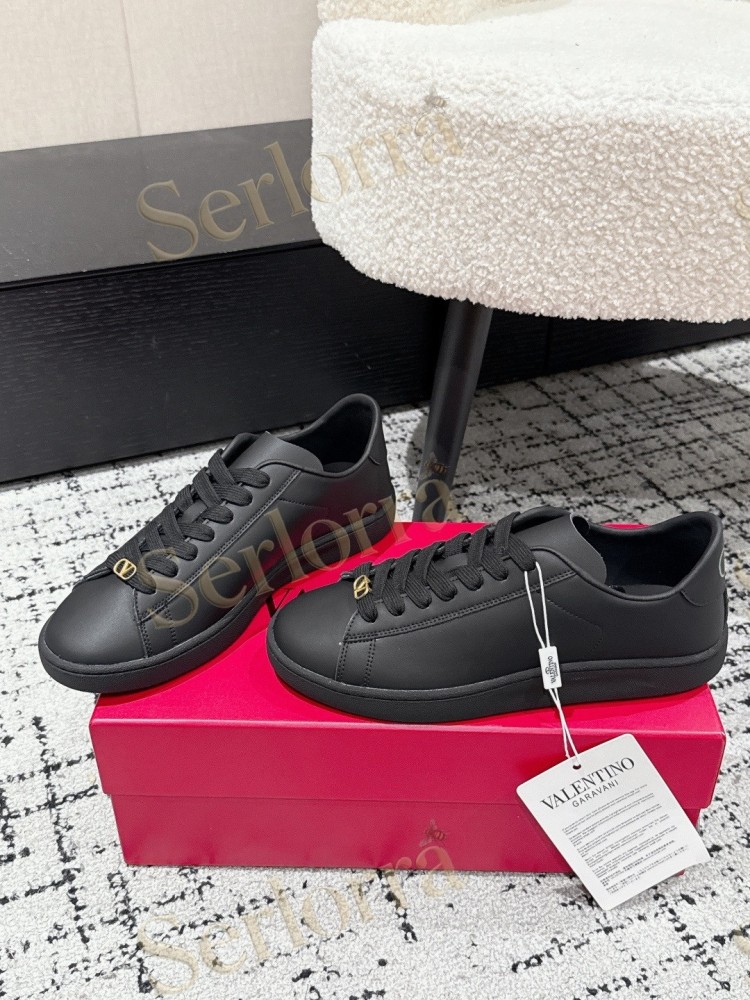 VALENTINO GARAVANI VLOGO LOW-TOP SNEAKERS