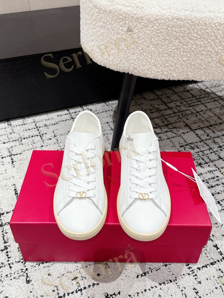 VALENTINO GARAVANI VLOGO LOW-TOP SNEAKERS