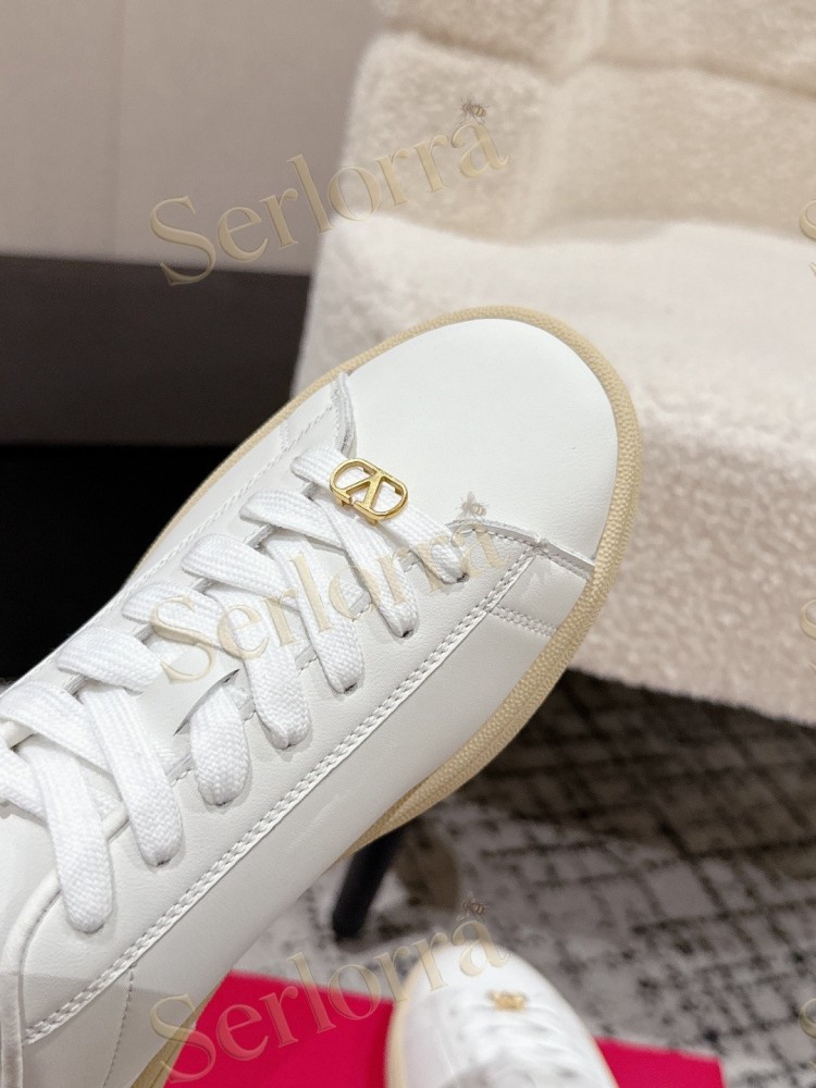 VALENTINO GARAVANI VLOGO LOW-TOP SNEAKERS