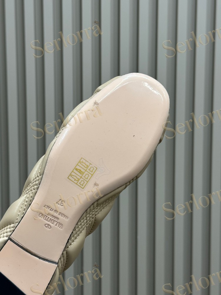 VALENTINO GARAVANI VLOGO QUILTED BALLERINA FLATS