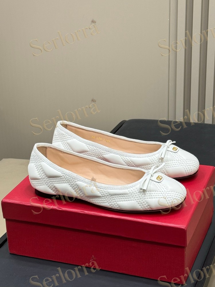 VALENTINO GARAVANI VLOGO QUILTED BALLERINA FLATS