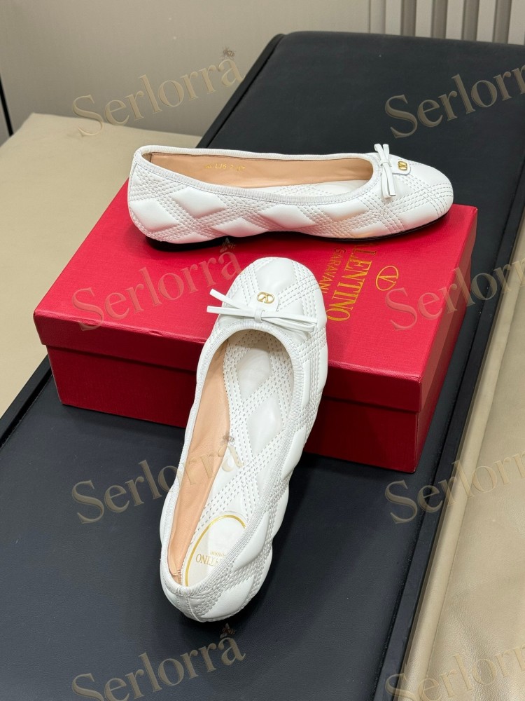 VALENTINO GARAVANI VLOGO QUILTED BALLERINA FLATS