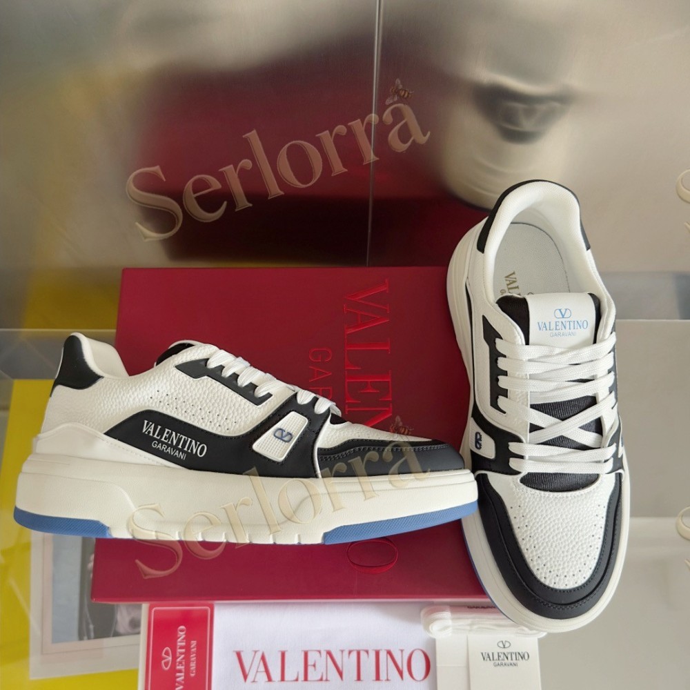 VALENTINO GARAVANI VLOGO LOW-TOP SNEAKERS