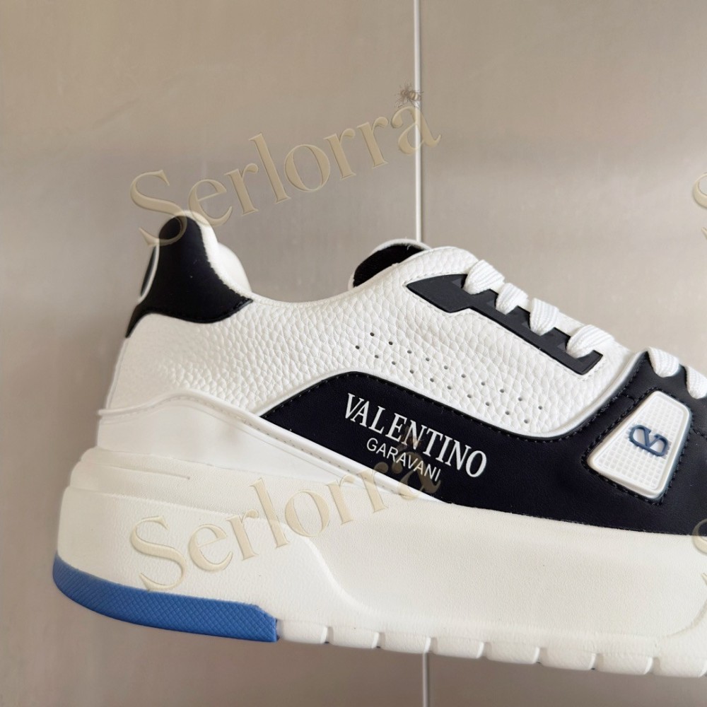 VALENTINO GARAVANI VLOGO LOW-TOP SNEAKERS