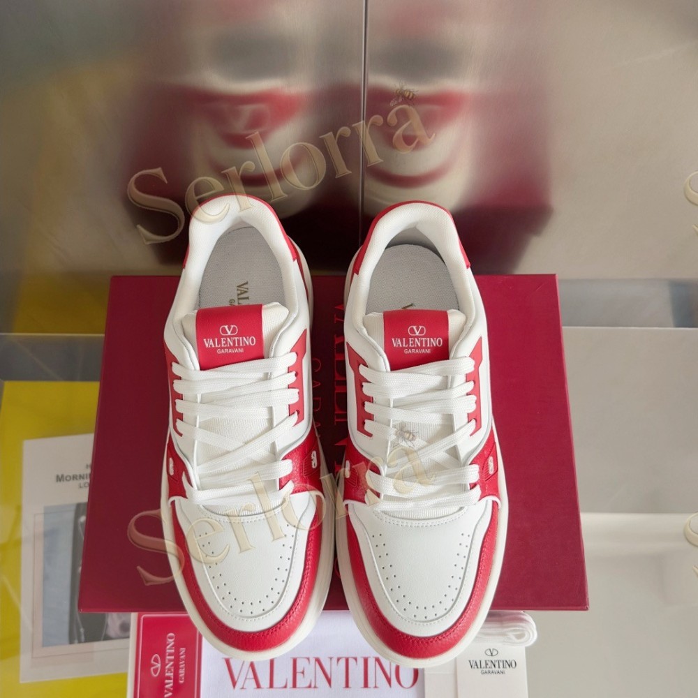 VALENTINO GARAVANI VLOGO LOW-TOP SNEAKERS