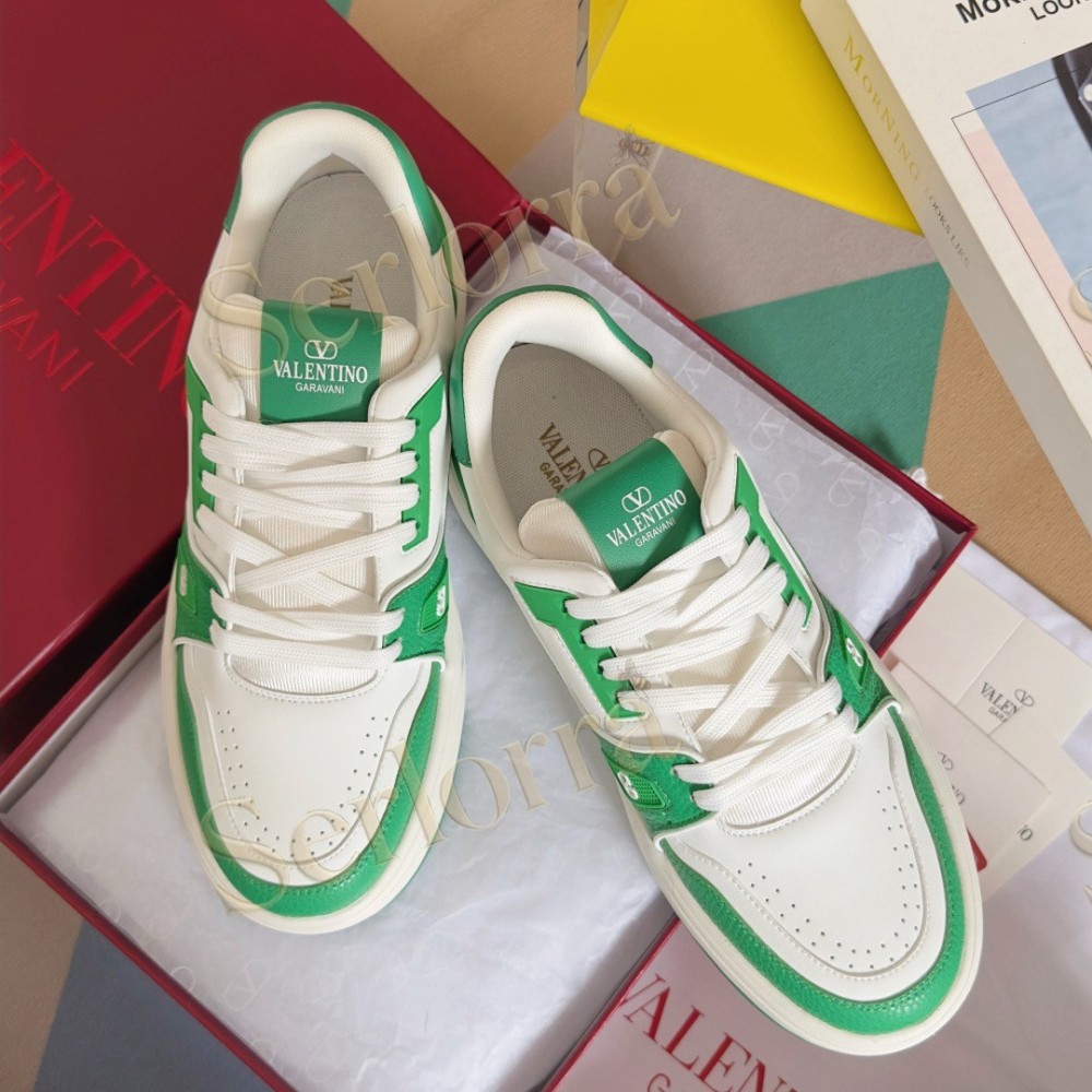 VALENTINO GARAVANI VLOGO LOW-TOP SNEAKERS