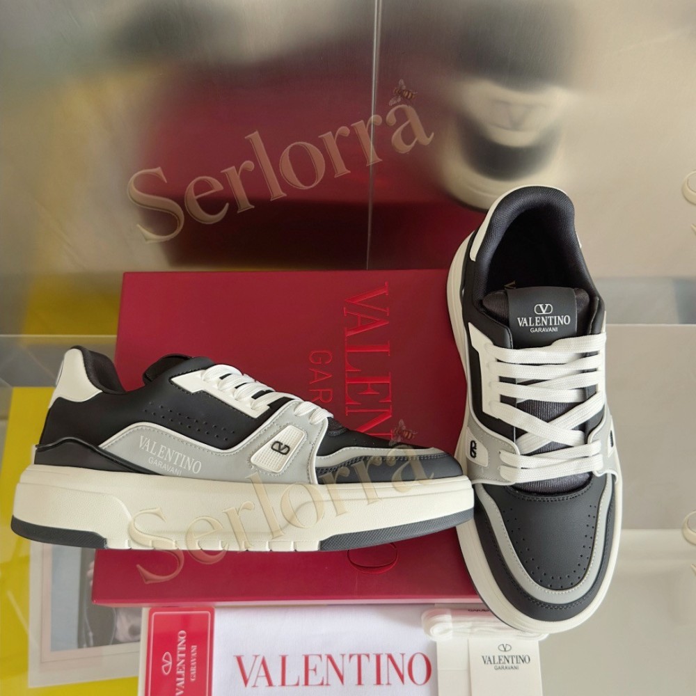 VALENTINO GARAVANI VLOGO LOW-TOP SNEAKERS