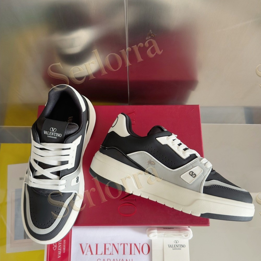 VALENTINO GARAVANI VLOGO LOW-TOP SNEAKERS