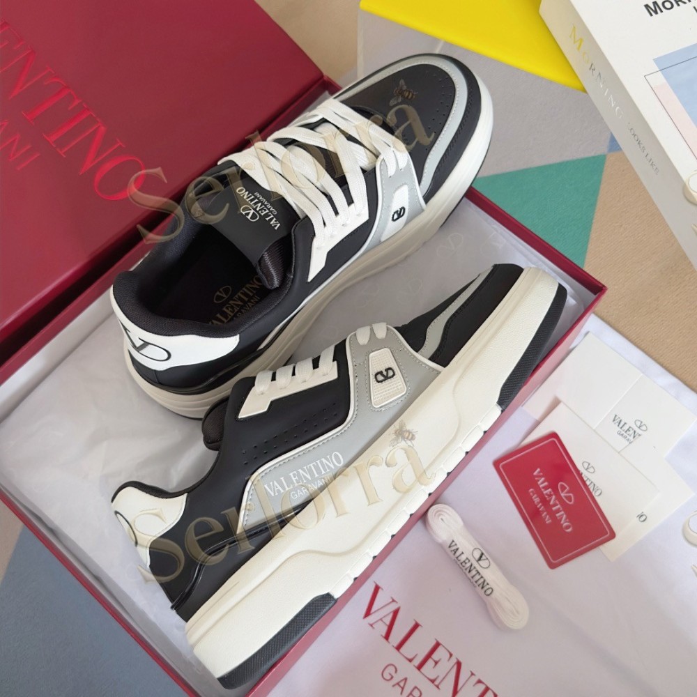 VALENTINO GARAVANI VLOGO LOW-TOP SNEAKERS