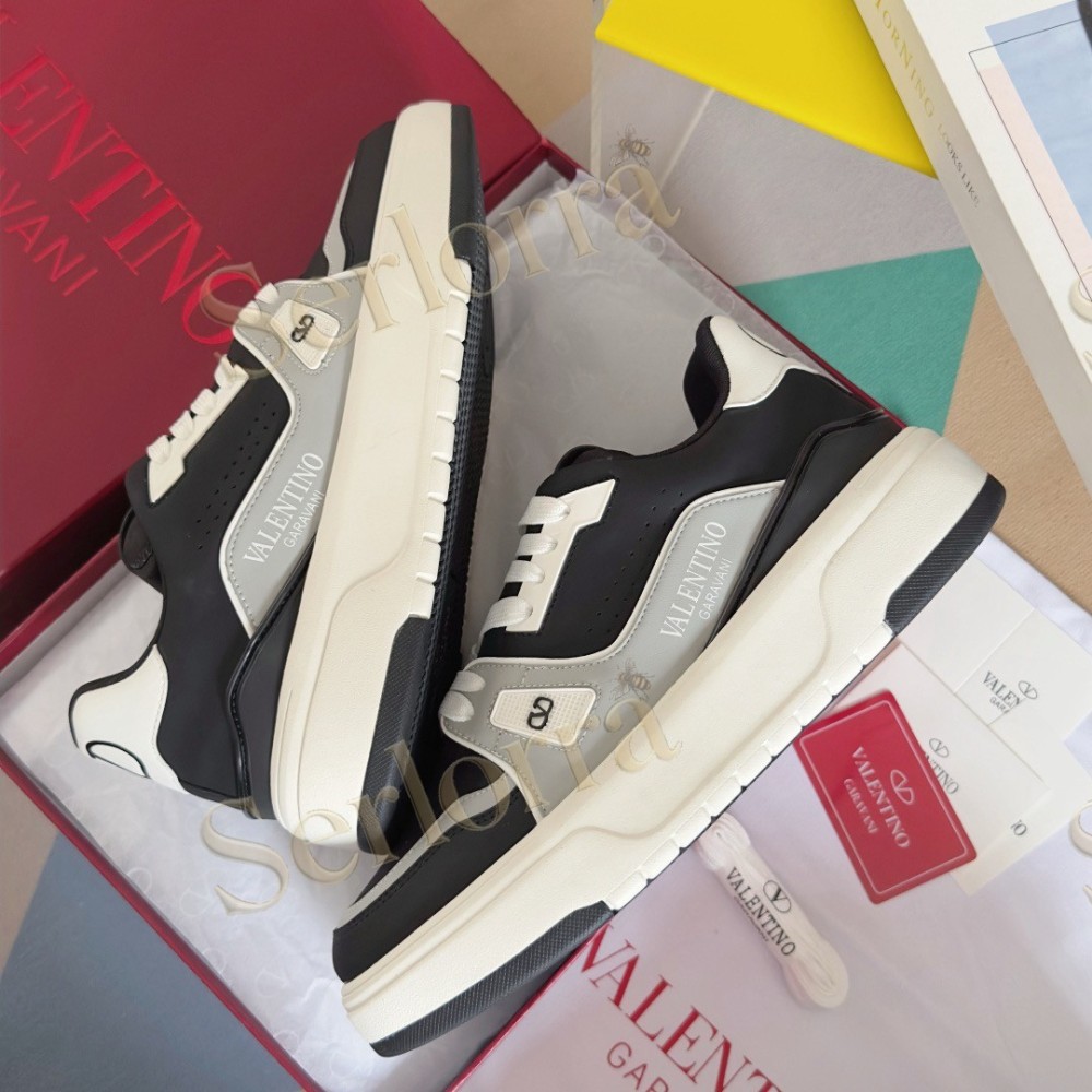 VALENTINO GARAVANI VLOGO LOW-TOP SNEAKERS