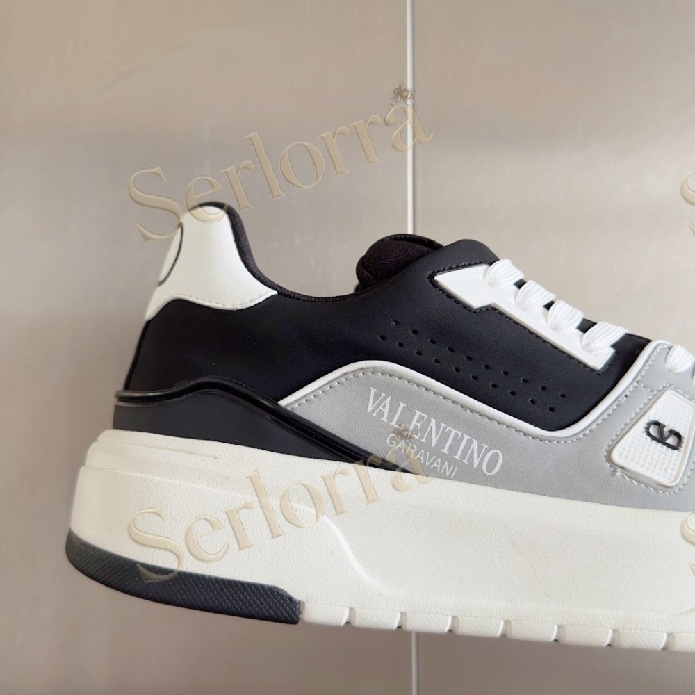 VALENTINO GARAVANI VLOGO LOW-TOP SNEAKERS