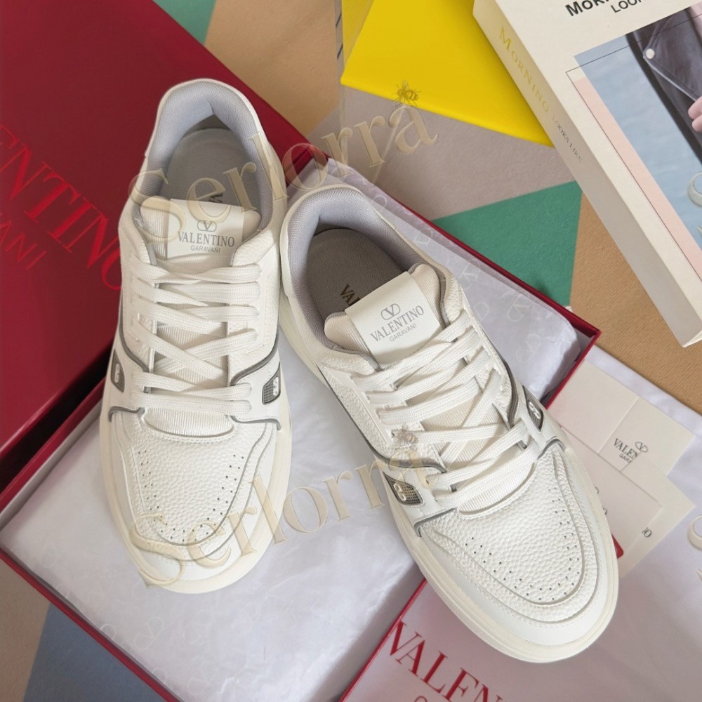 VALENTINO GARAVANI VLOGO LOW-TOP SNEAKERS