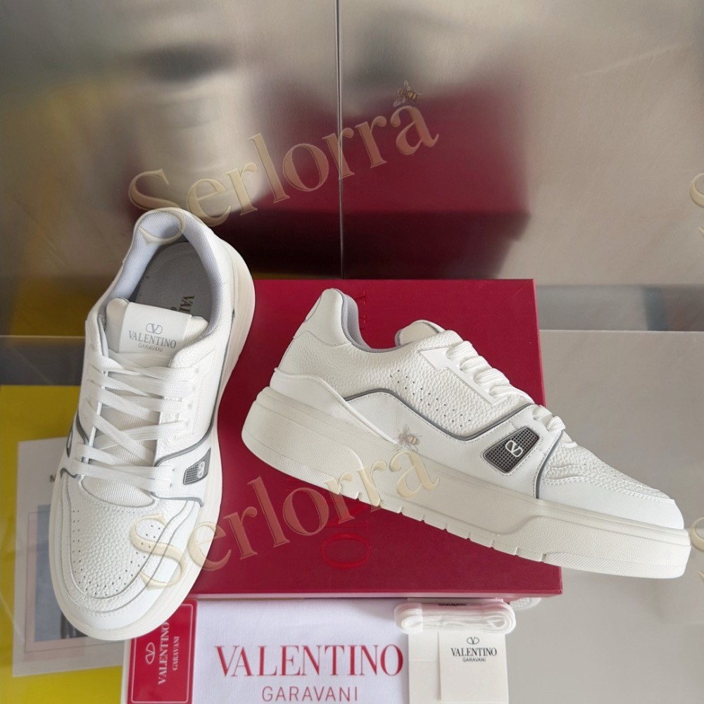 VALENTINO GARAVANI VLOGO LOW-TOP SNEAKERS