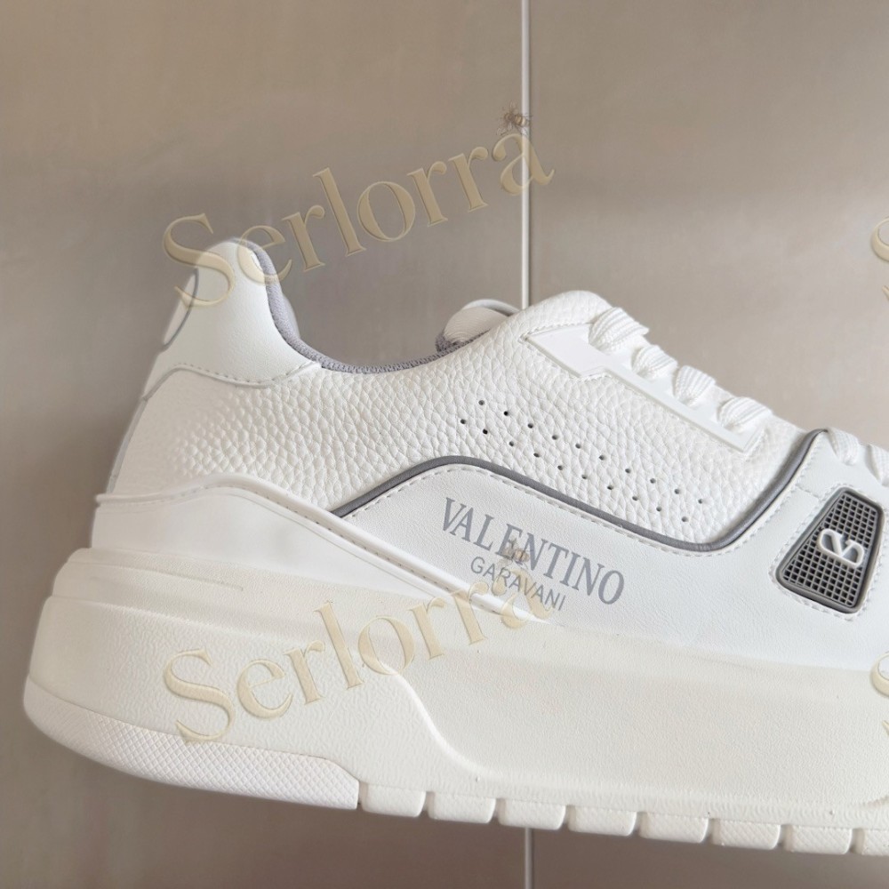 VALENTINO GARAVANI VLOGO LOW-TOP SNEAKERS