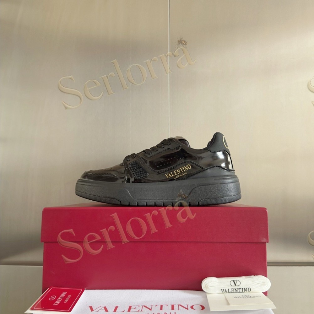 VALENTINO GARAVANI VLOGO LOW-TOP SNEAKERS