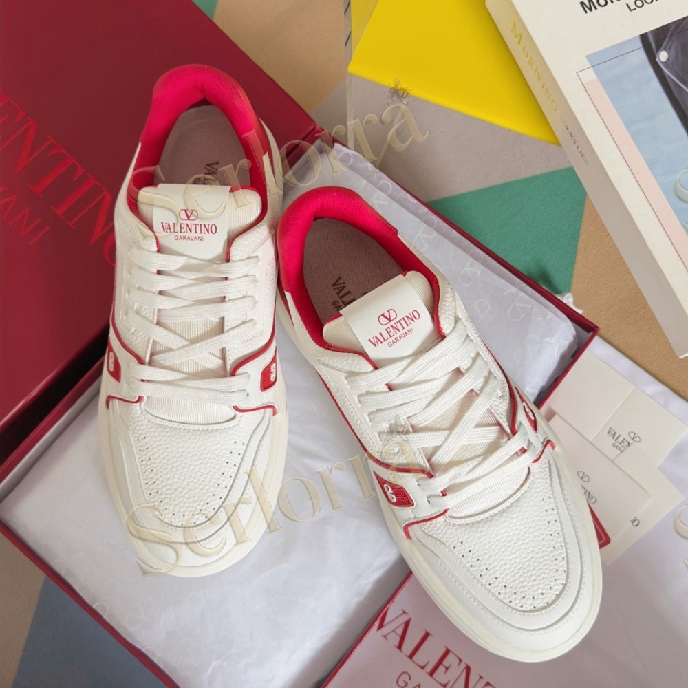 VALENTINO GARAVANI VLOGO LOW-TOP SNEAKERS