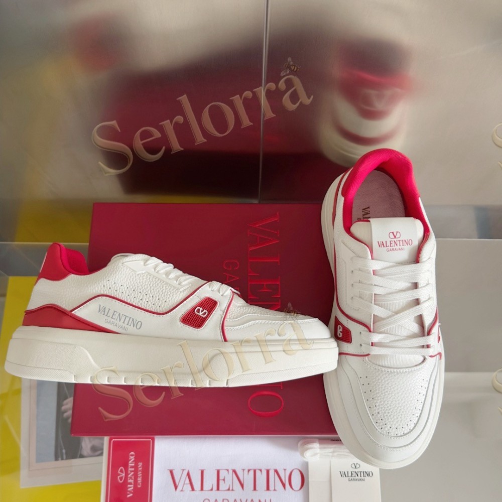 VALENTINO GARAVANI VLOGO LOW-TOP SNEAKERS