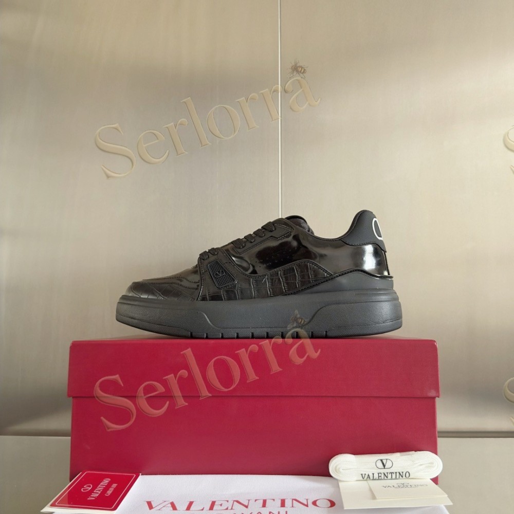 VALENTINO GARAVANI VLOGO LOW-TOP SNEAKERS