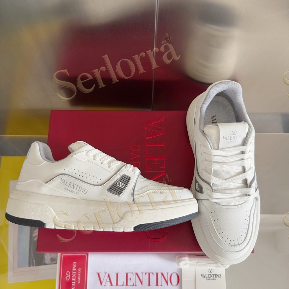 VALENTINO GARAVANI VLOGO LOW-TOP SNEAKERS