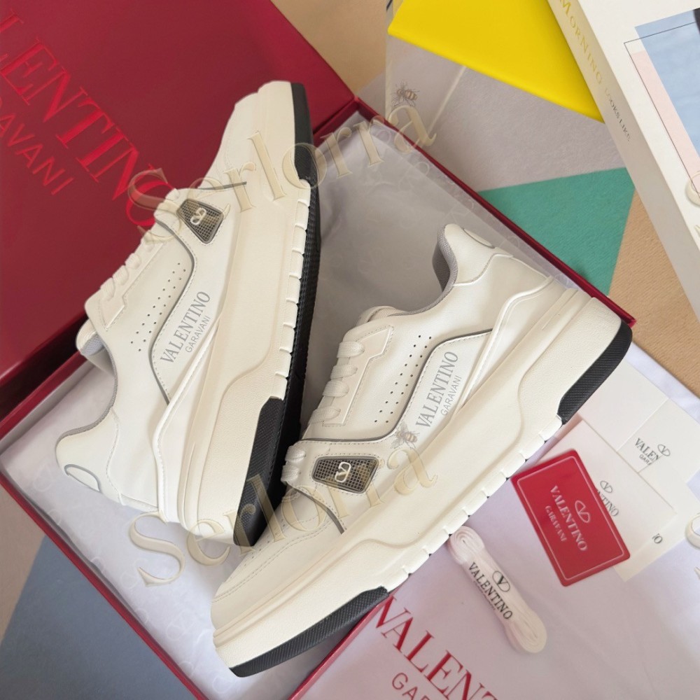 VALENTINO GARAVANI VLOGO LOW-TOP SNEAKERS