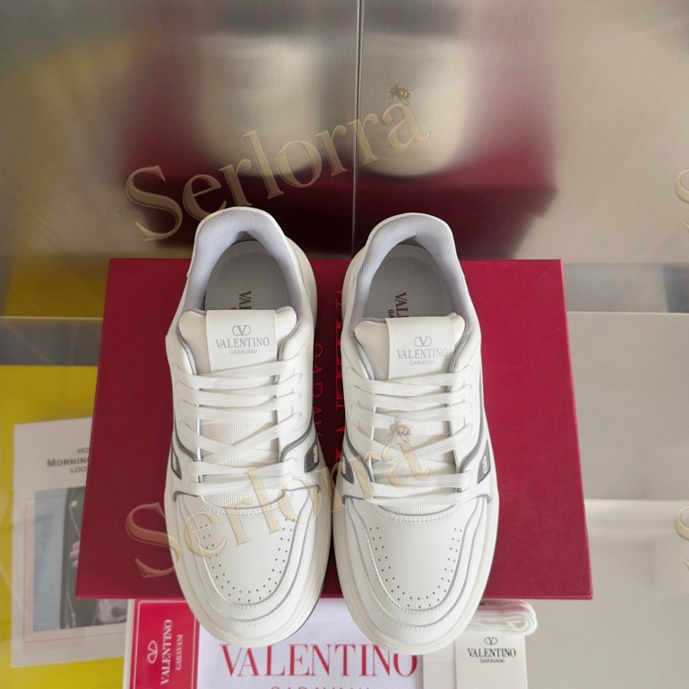 VALENTINO GARAVANI VLOGO LOW-TOP SNEAKERS