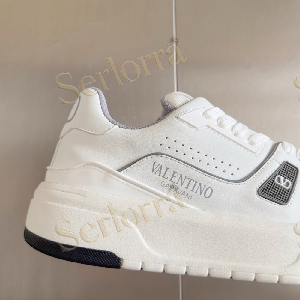 VALENTINO GARAVANI VLOGO LOW-TOP SNEAKERS