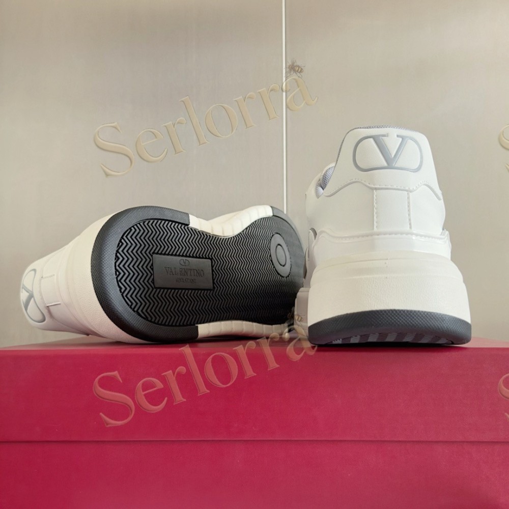 VALENTINO GARAVANI VLOGO LOW-TOP SNEAKERS