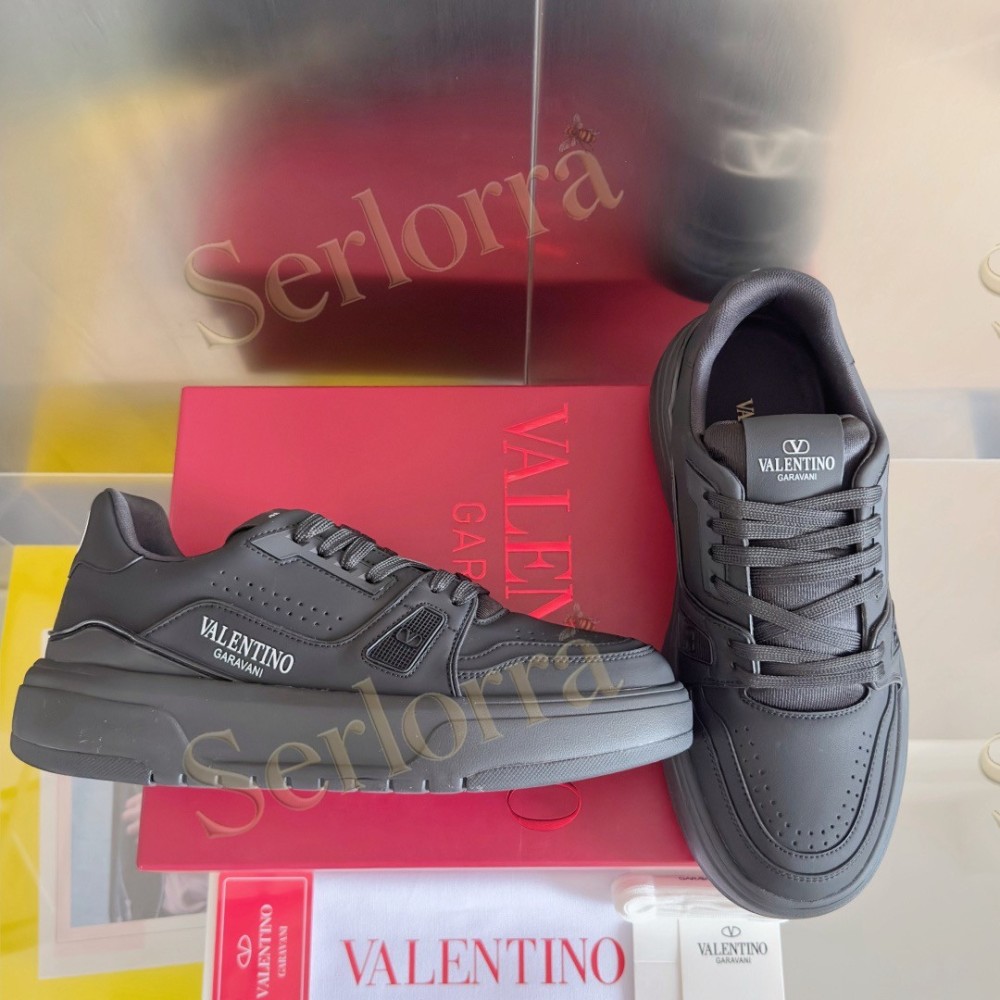 VALENTINO GARAVANI VLOGO LOW-TOP SNEAKERS