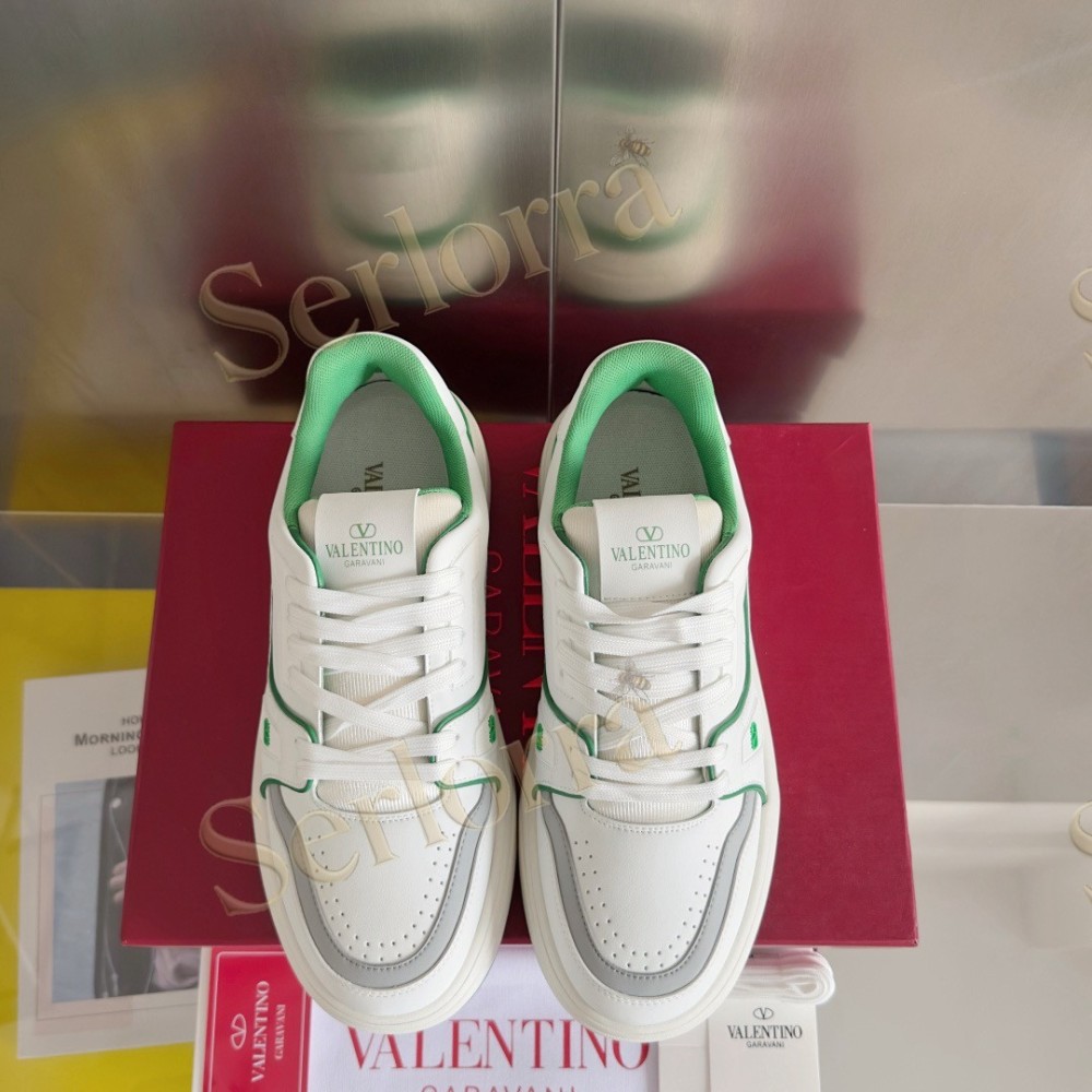 VALENTINO GARAVANI VLOGO LOW-TOP SNEAKERS