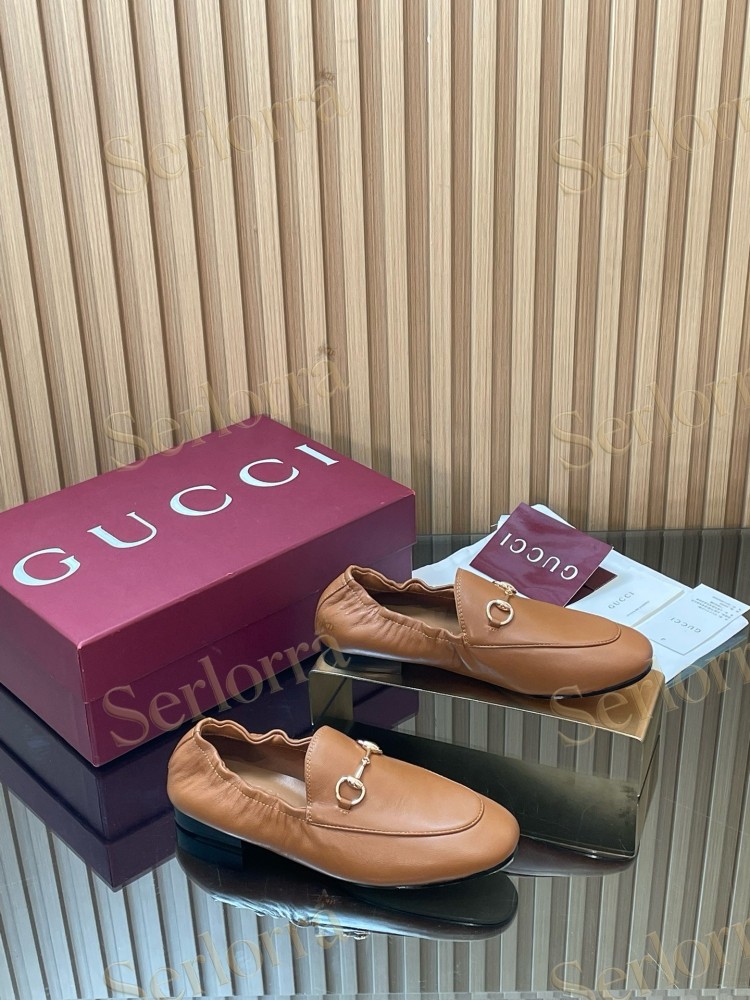 GUCCI INTERLOCKING G RUCHED LEATHER LOAFERS