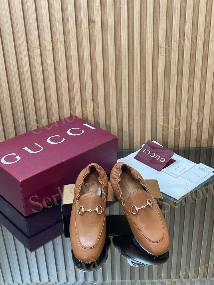 GUCCI INTERLOCKING G RUCHED LEATHER LOAFERS
