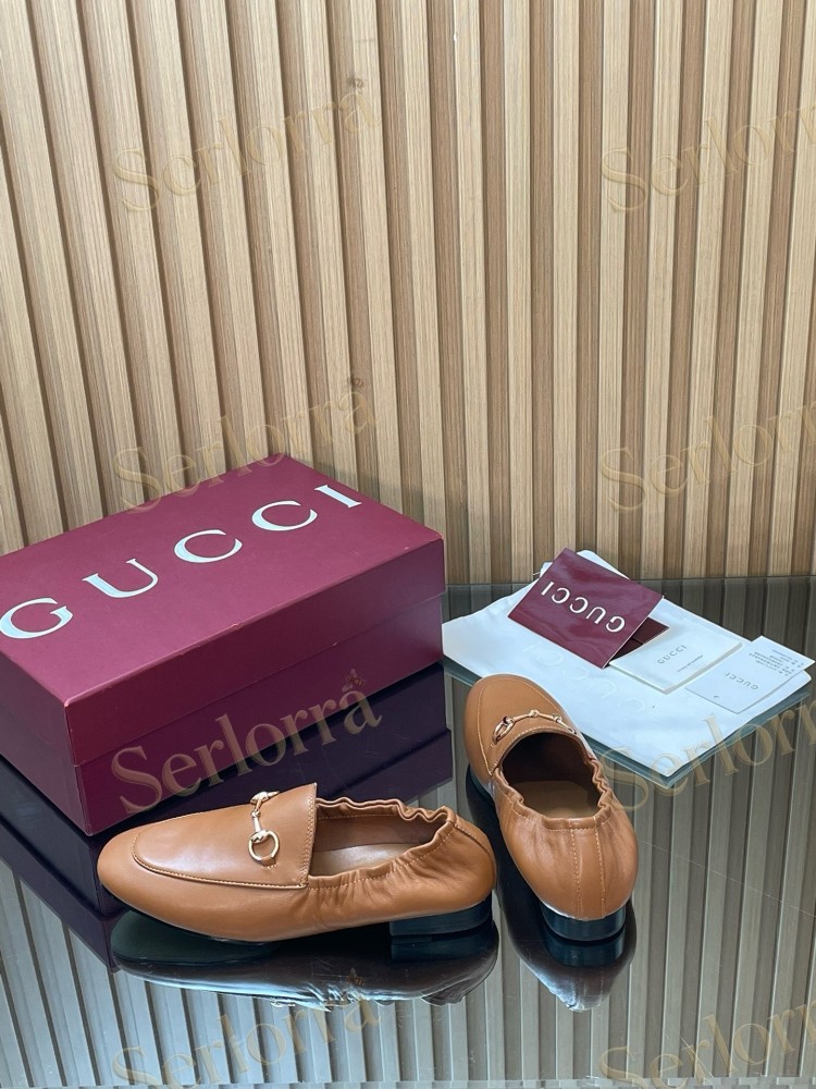 GUCCI INTERLOCKING G RUCHED LEATHER LOAFERS