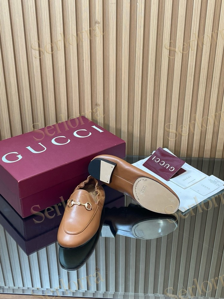 GUCCI INTERLOCKING G RUCHED LEATHER LOAFERS
