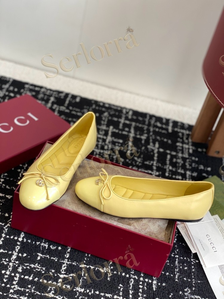 GUCCI BOW INTERLOCKING G PATENT LEATHER BALLET FLATS