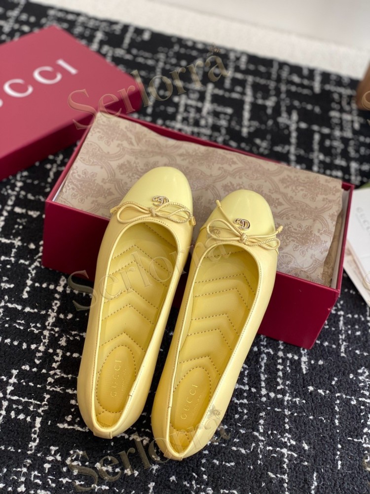 GUCCI BOW INTERLOCKING G PATENT LEATHER BALLET FLATS