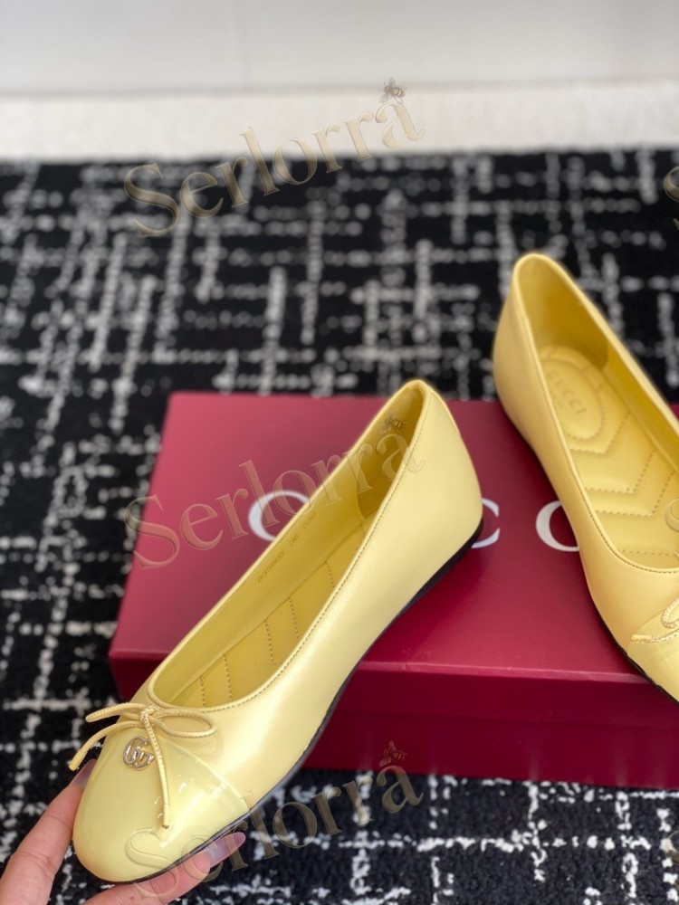 GUCCI BOW INTERLOCKING G PATENT LEATHER BALLET FLATS