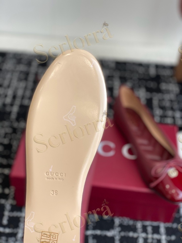 GUCCI BOW INTERLOCKING G PATENT LEATHER BALLET FLATS