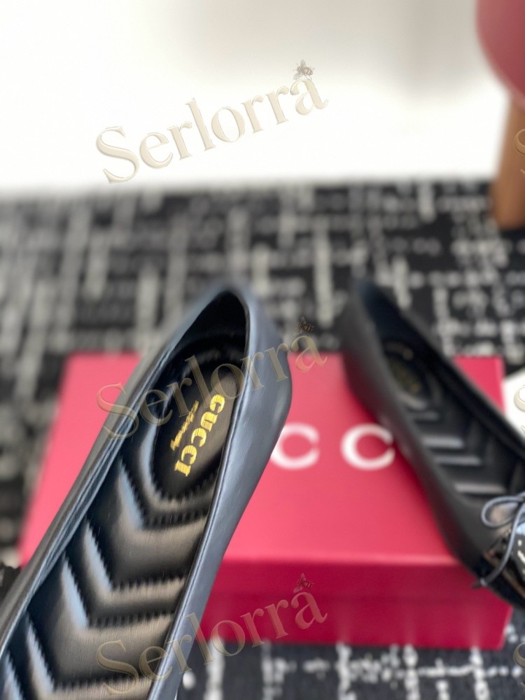 GUCCI BOW INTERLOCKING G PATENT LEATHER BALLET FLATS