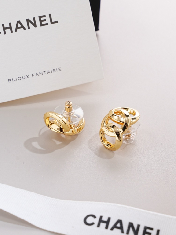 CHANEL INTERLOCKING CC LOGO STUD EARRINGS, GOLD-TONE METAL