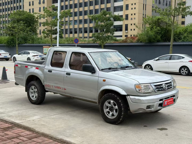 2015 Dongfeng Pickup 2.8T P68 4WD Luxury | 60000KM Manual Used Truck For Export